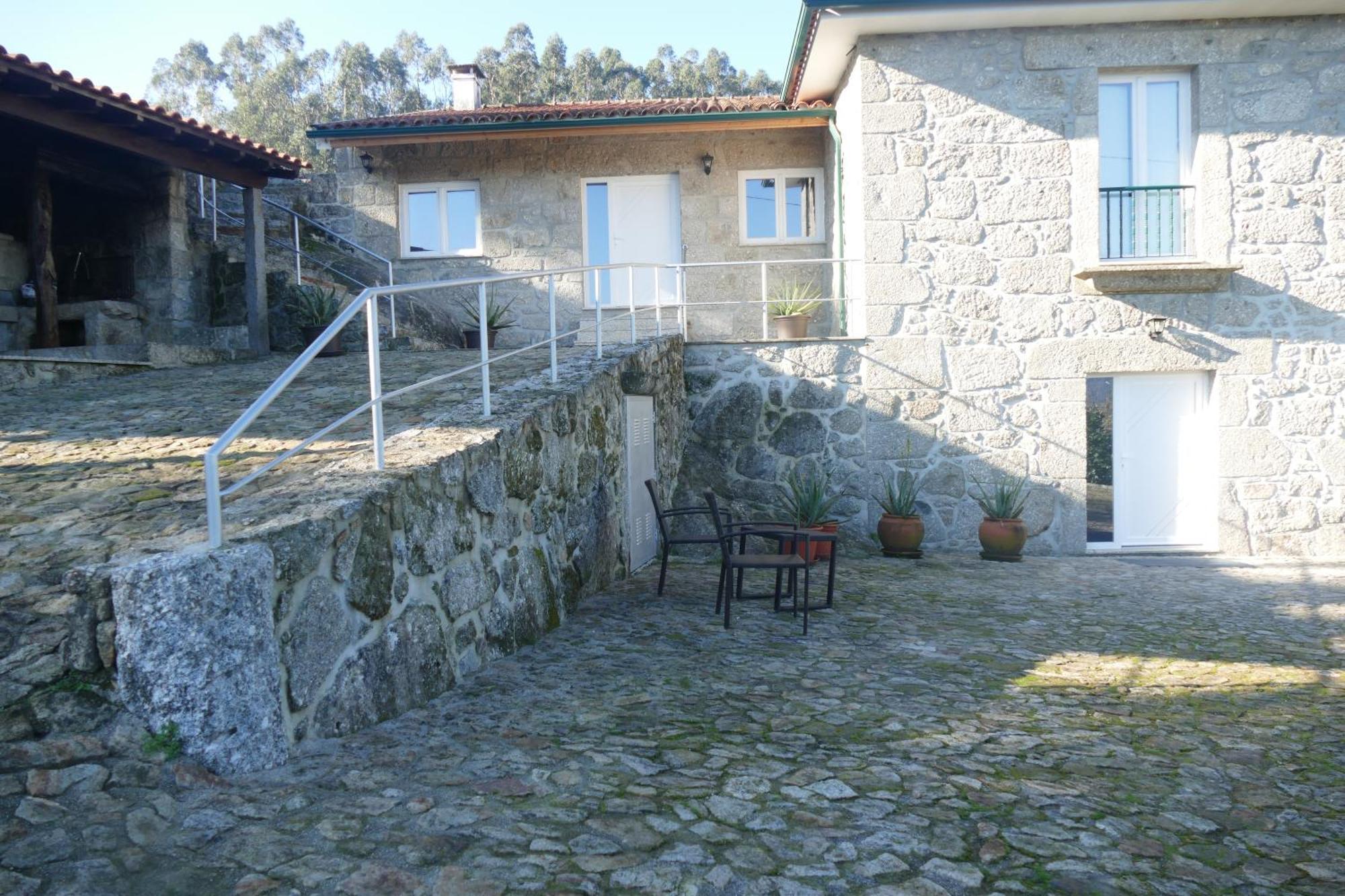 Casa Nos Penedos Guest House Arcos de Valdevez Bagian luar foto