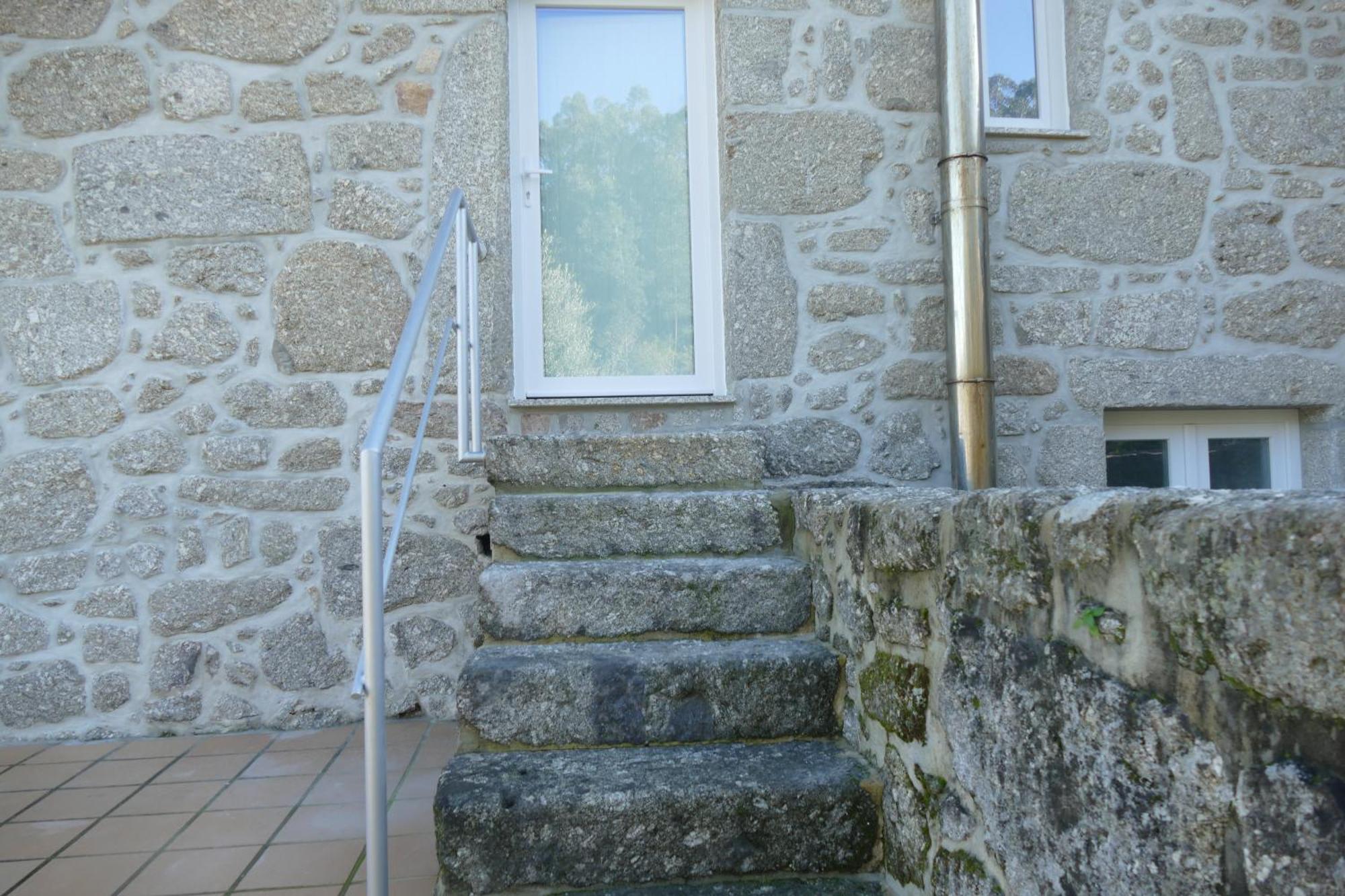 Casa Nos Penedos Guest House Arcos de Valdevez Bagian luar foto