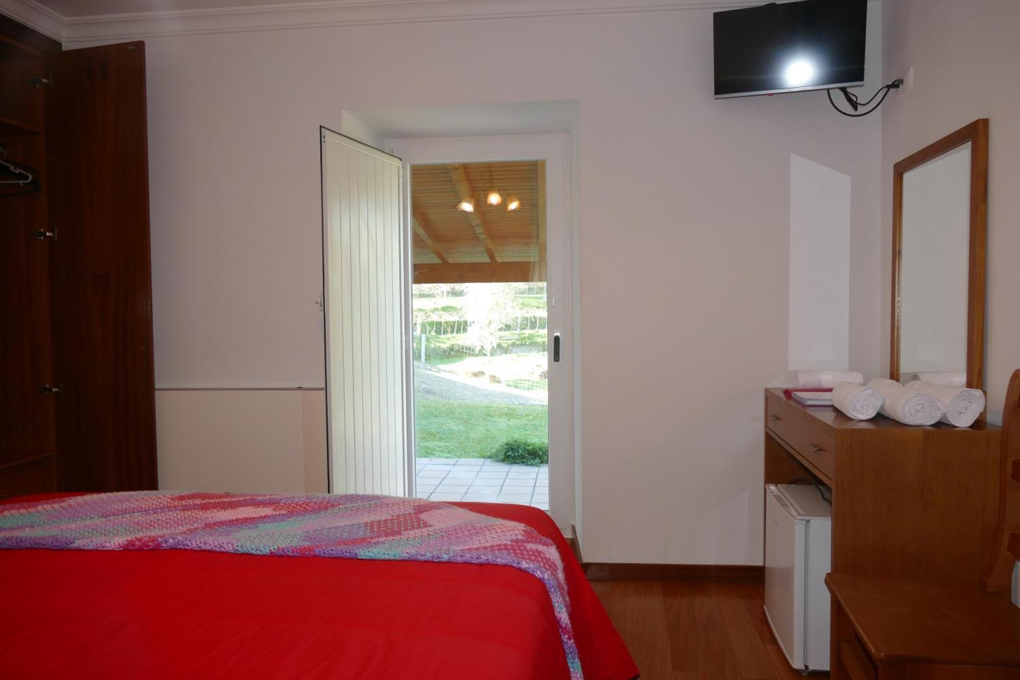 Casa Nos Penedos Guest House Arcos de Valdevez Bagian luar foto