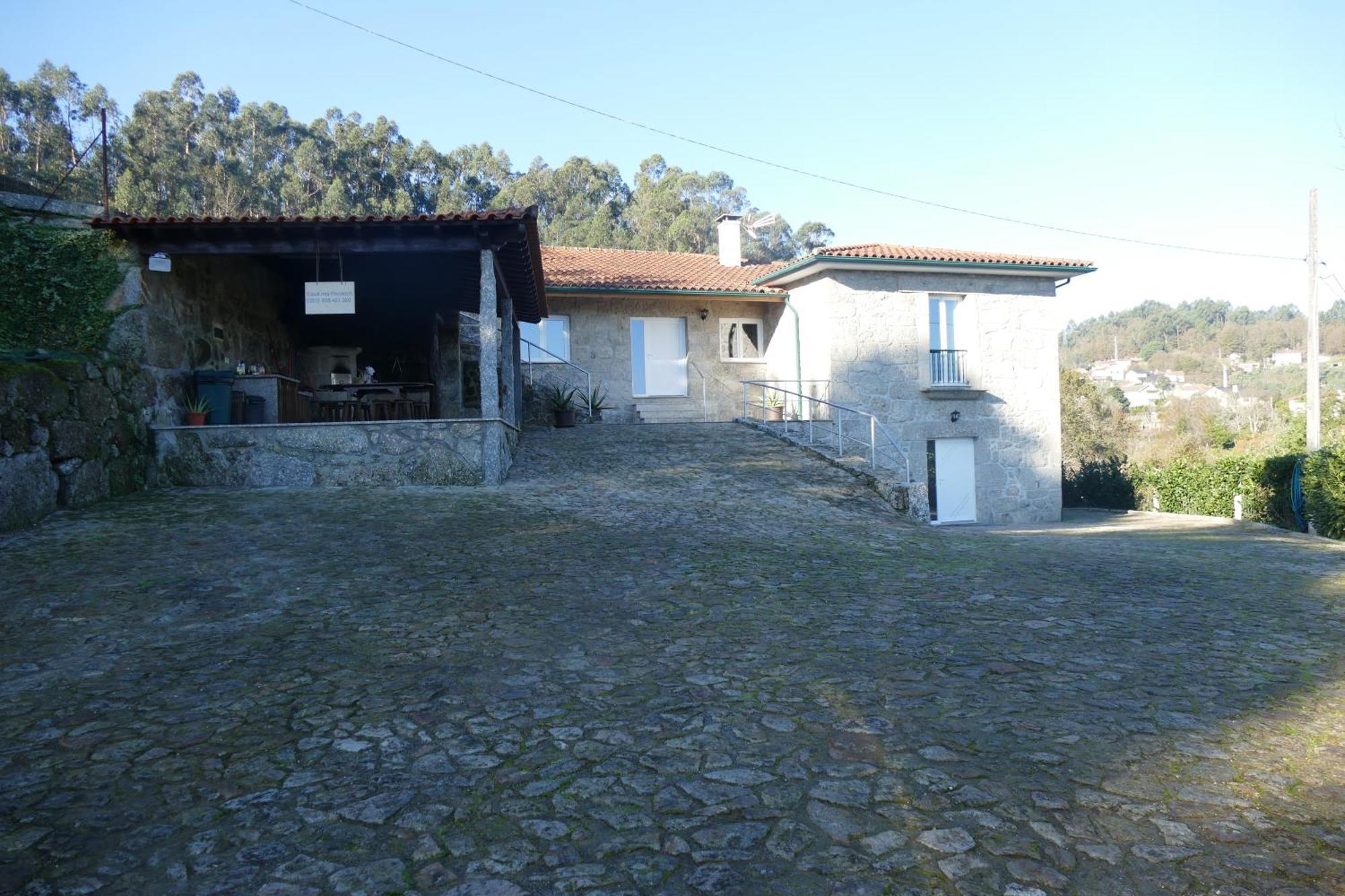 Casa Nos Penedos Guest House Arcos de Valdevez Bagian luar foto